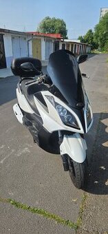 Predám Kymco Downtown 300 i rok 2011 21kw