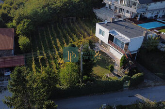 Predaj rodinný dom Zobor, 9,6á pozemok, výhľad, pod lesom