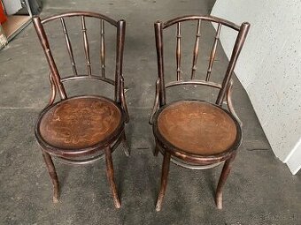 Predám starožitné stoličky v štýle Thonet