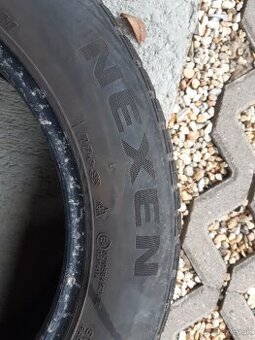 Nexen 215/55R16