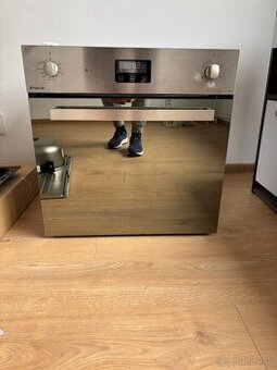 Vstavaná rúra NARDI FEXD 7959 – plne funkčná, zachovalý stav