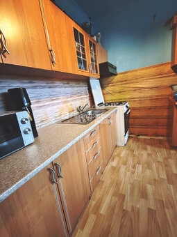 Na predaj 3-izbový byt v Senici