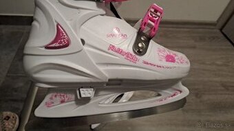 Predám zachovalé nastaviteľné korčule na ľad