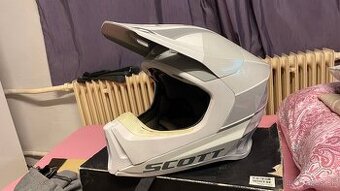 predám motokrosovu prilbu  scott 550 ece