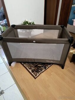 Cestovná postieľka