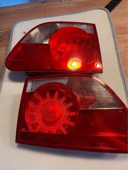 Seat altea - svetlá