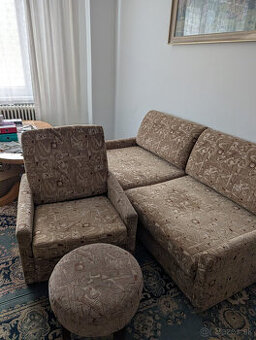 Starší gauč a kreslá