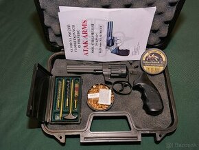 Flobertka revolver Streamer R1-C 6mm 4, 5 " černá