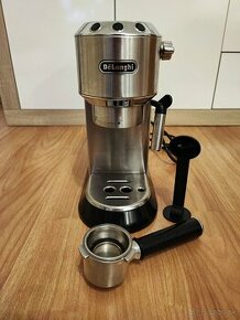 Kávovar Espresso De'Longhi DEDICA - 1