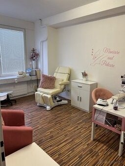 Kancelárie s parkovaním v širšom centre mesta