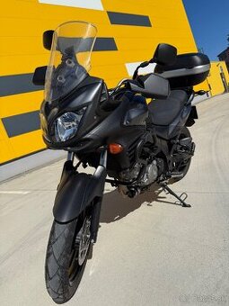 Suzuki DL 650 Vstrom , 50kw , r.v 4/2014, STK a Ek