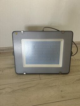 Led halogén 300W