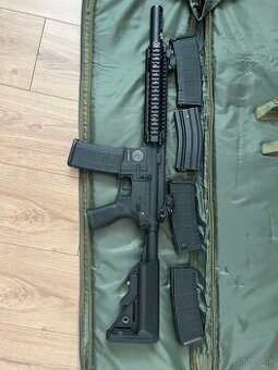 Airsoftova replika delta armory bravo