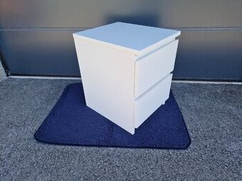 Rezervované Ikea Malm nočný stolík, biela
