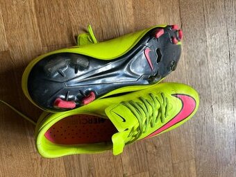 Detské kopačky Nike c. 37