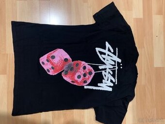 Stussy tricko takmer nepouzivane
