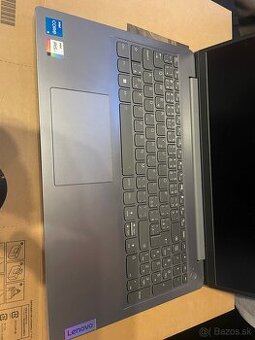 Lenovo IdeaPad3 15ITL6