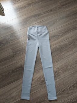 Damske leginy xs