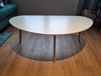 Konferečny stolík ako novy