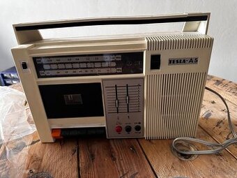 TESLA A5 – originálne československé rádio