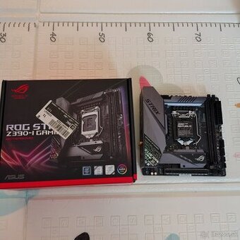 ASUS ROG STRIX Z390-I GAMING - ITX