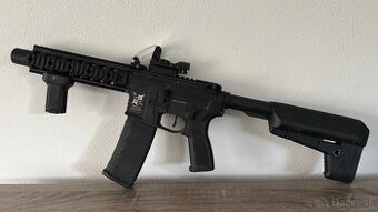 Airsoftka delta armory M4 AR15 silent ops 8 bravo