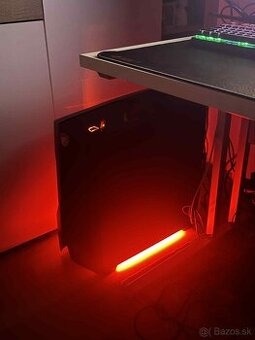 Počítač s 9600k/32GB DDR4 3600mhz RAM/1070/Z390/550w/3,5TB