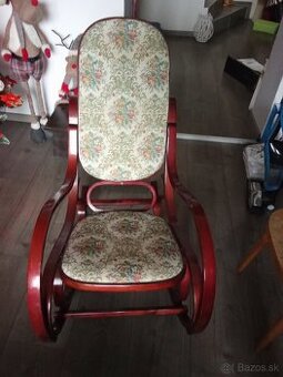 Predám staré kreslo