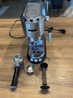 Kávovar DeLonghi