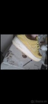 Darujem.za kavu Nescafe