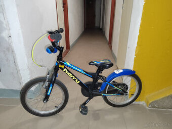 Predám detský bicykel s pomocnými kolieskami