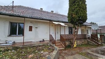 Nyíri - útulný dvojizbový dom v obci  v tichej uličke