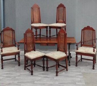 Set starožitný kláštorný.