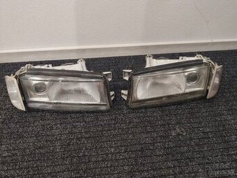 Predné svetlomety a smerovky Octavia 1