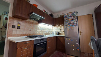 Exkluzívne na predaj 4iz. byt + garsónka v centre Topoľčany