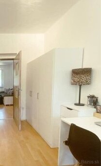 Biela skriňa za symbolickú cenu