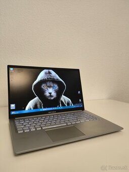 Asus Vivobook 15 | i5 • 16GB • 512GB SSD