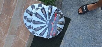 Predam nove puklice  17 "