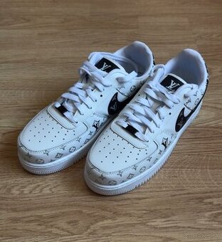 AF1 x LV biele