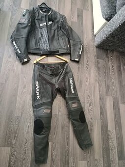 Predam komplet bundu + nohavice Spark ProComp