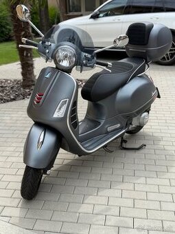 Vespa GTS 300