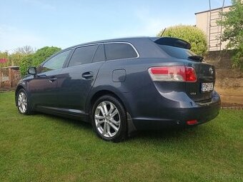 Toyota Avensis combi 2,2 d 110kw