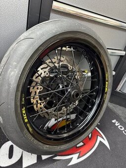 Zánovné supermoto kolesá