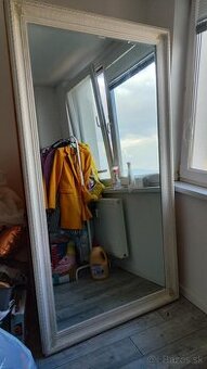 Vintage drevené zrkadlo