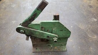 pákové nožnice na plech NCR 300/6 znížená cena