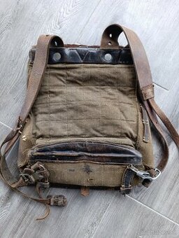 Nemecký vojenský batoh-teľacina, vojenské boty