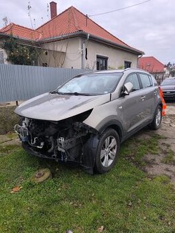 Kia Sportage iba v celku/ havarované