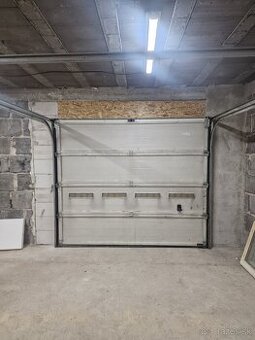 Garažová brána - 1