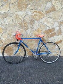 Favorit cestný retro bicykel