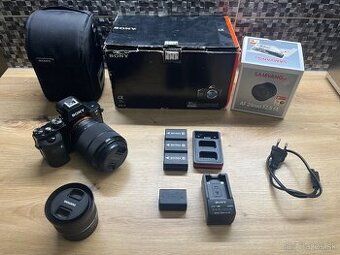 Sony A7S + Sony 28-70mm + Samyang 24mm